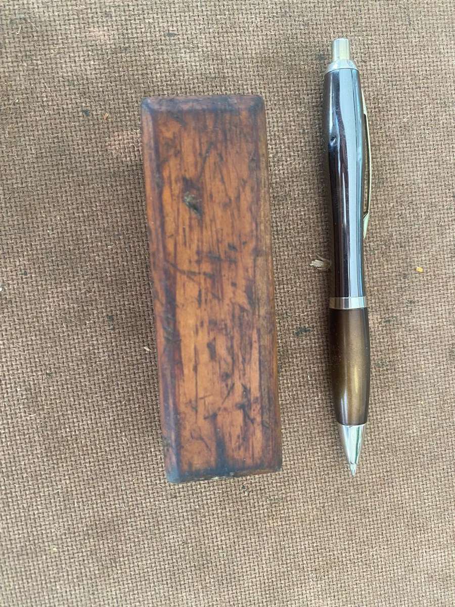 Small Pocket Oil Stone. - Small Natural Pocket Oilstone of Unknown Make.