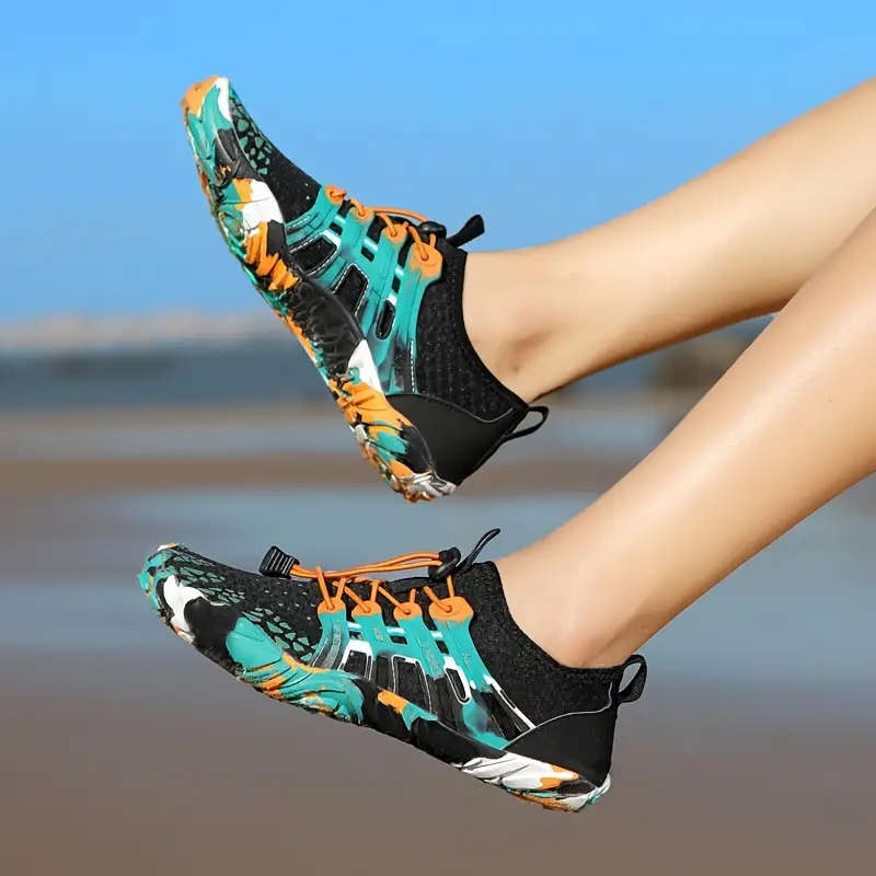 Unisex Lightweight CamoGreen  Aqua/ beach shoes Size 9