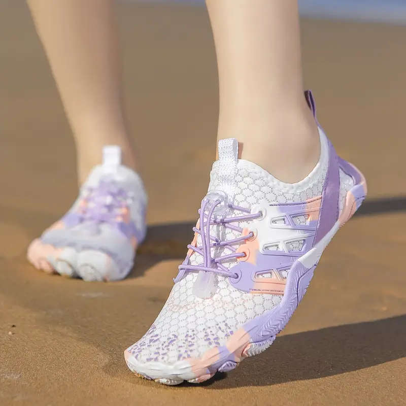 Lightweight barefoot feel Aqua Shoes  Lace Up Size 5
