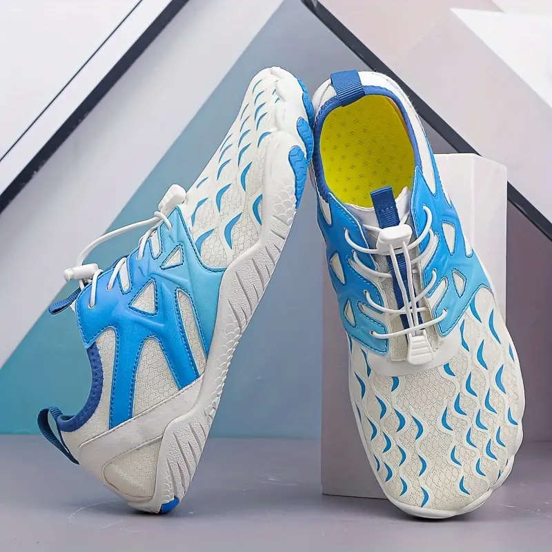 Lightweight barefoot feel Aqua Shoes  Size 10