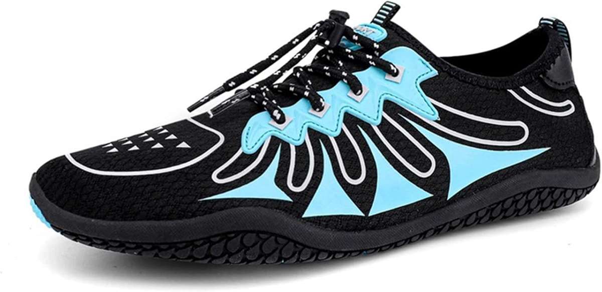 Blue Lightweight barefoot feel / Aqua Shoes Size 10.5 One only