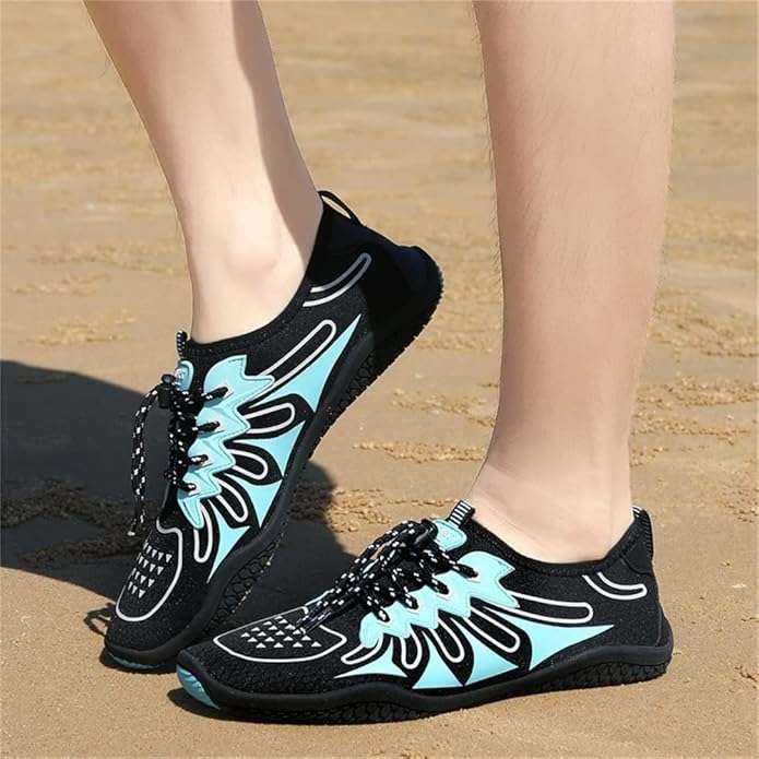 Blue Lightweight barefoot feel / Aqua Shoes Size 10.5 One only