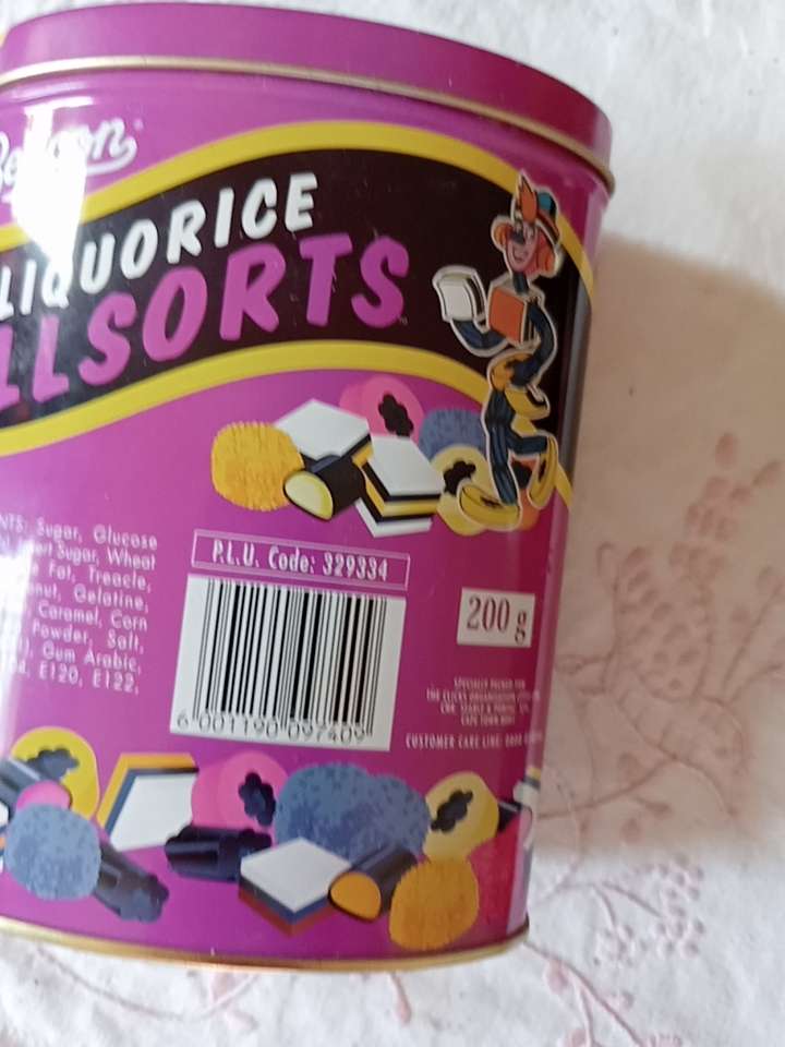 VINTAGE 200GRAM LQUORICE TIN