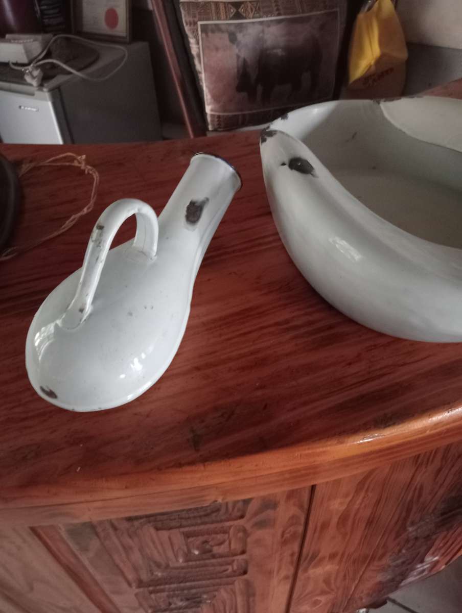 2 VINTAGE ENAMEL BEDPANS