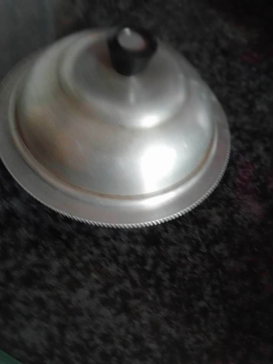 VINTAGE BUTTERDISH WITH GLASS