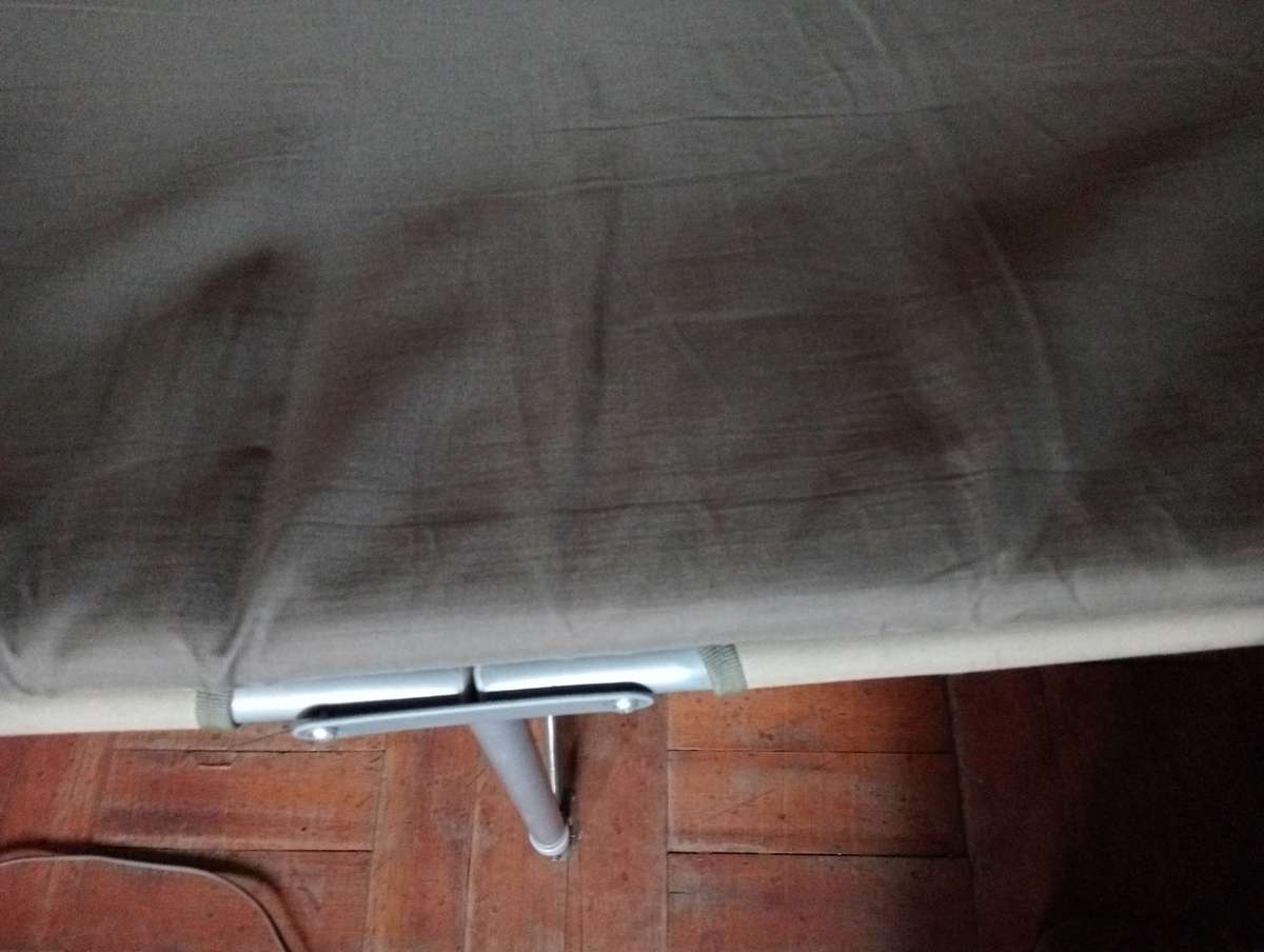 VINTAGE CAMP MASTER STRETCHER