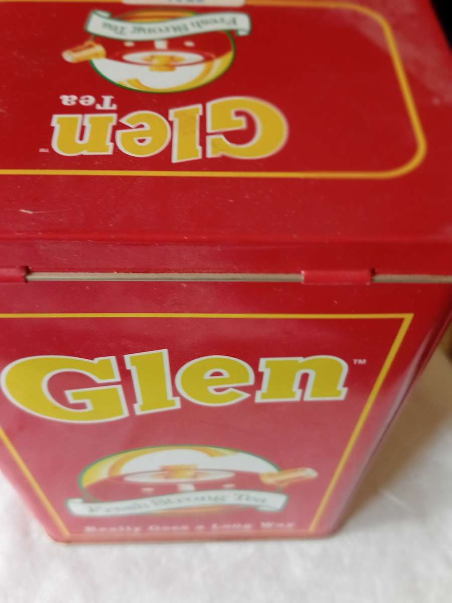 VINTAGE GLEN TEA TIN