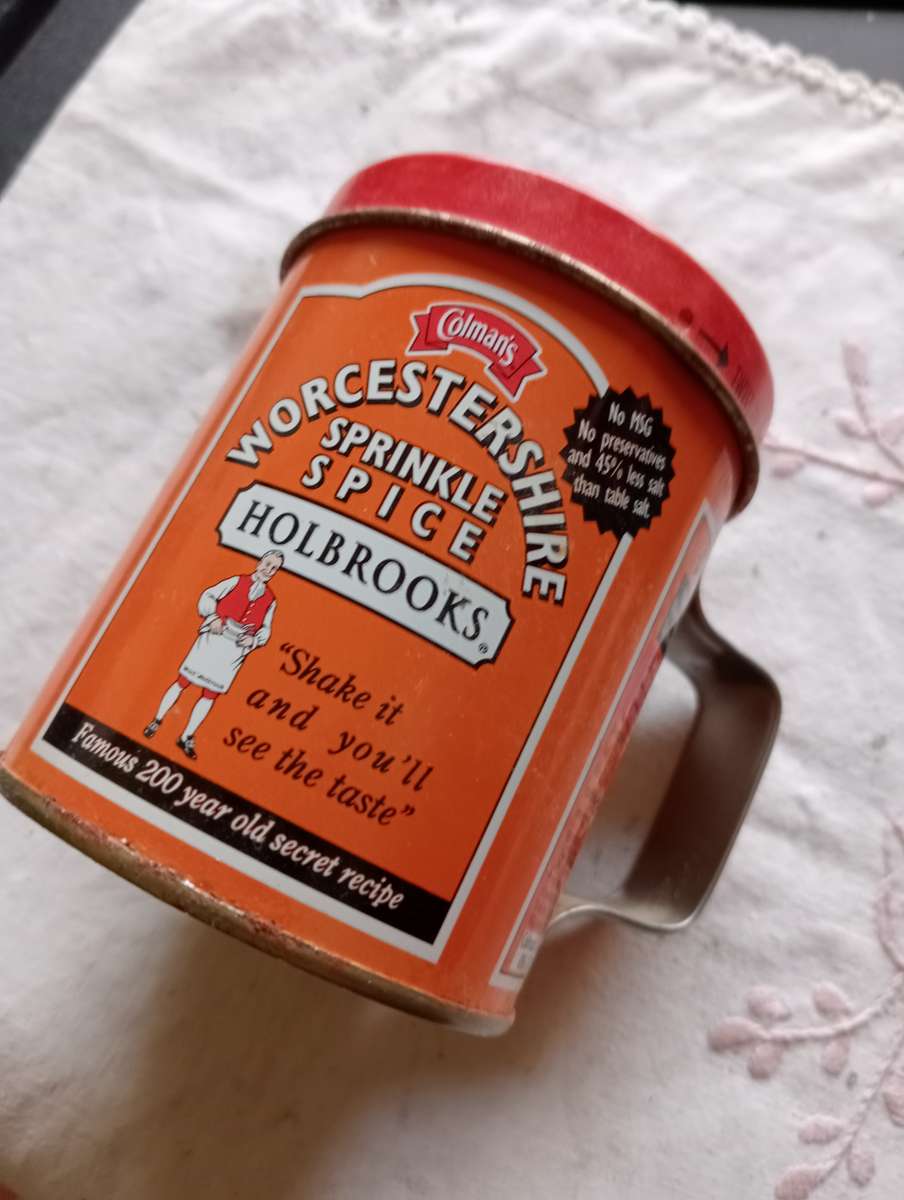 VINTAGE HOLBROKS SPICE TIN
