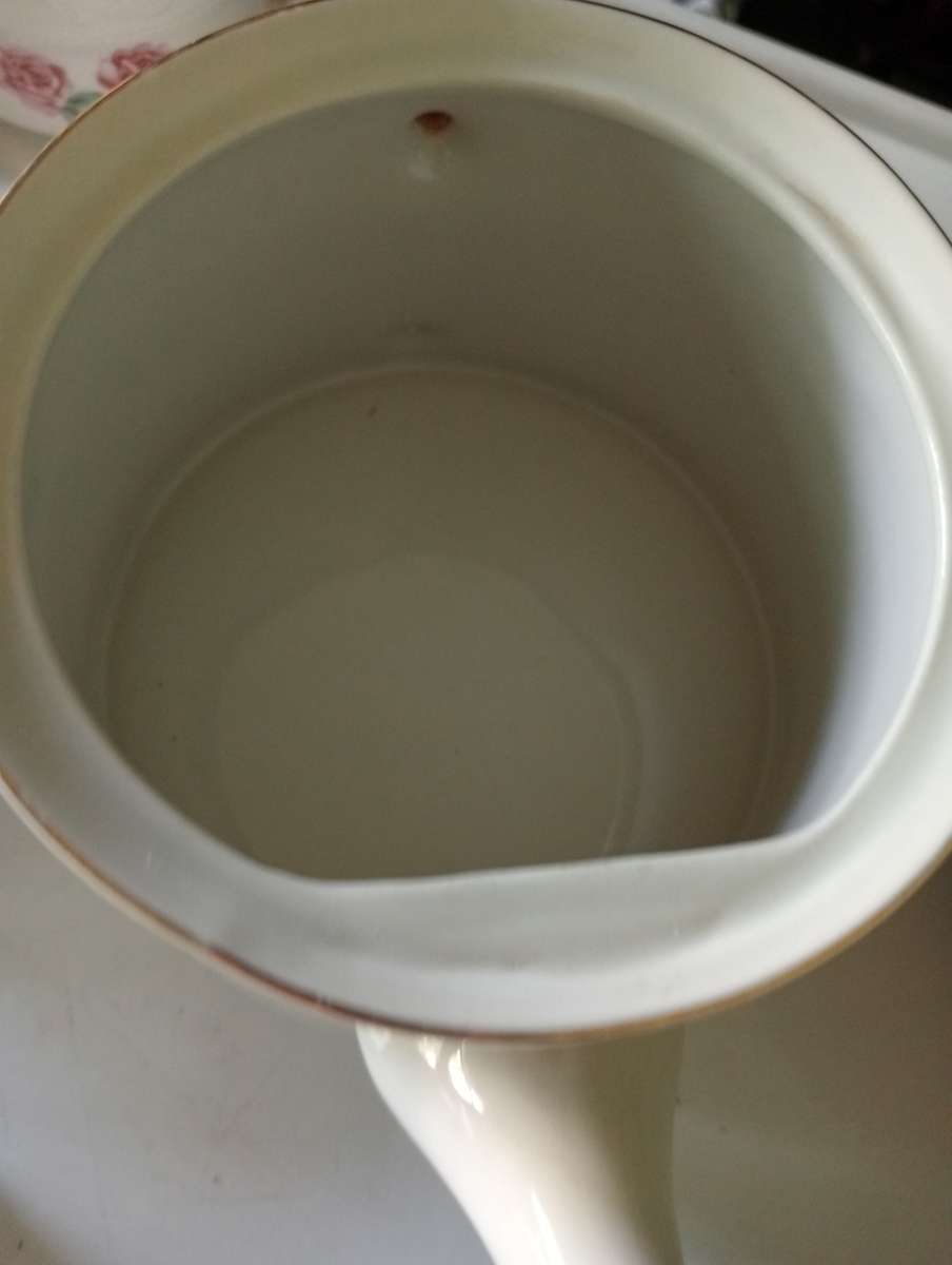 VINTAGE  46 PIECE HUGUENOT ROYALE FINE CHINA  SET