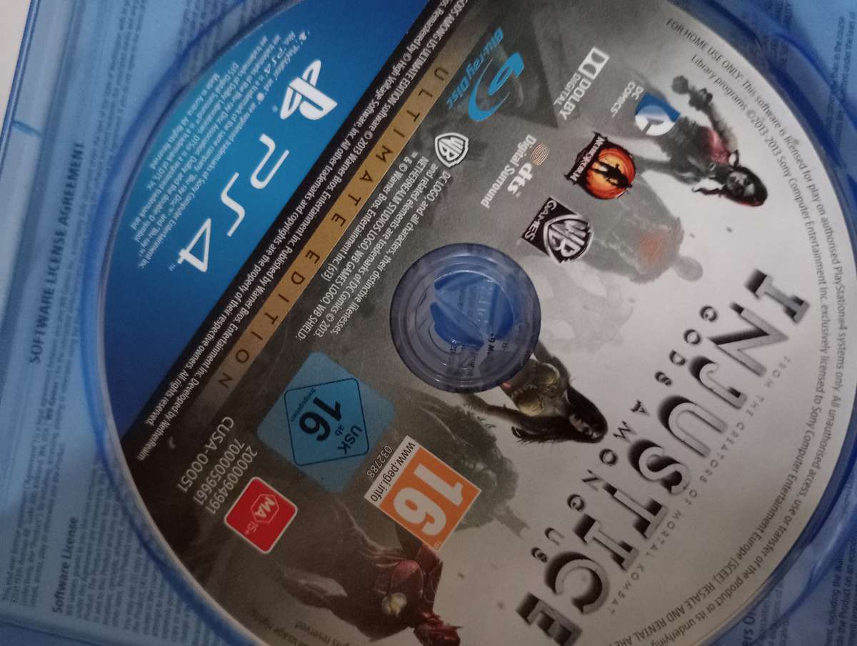PS 4 GAME INJUSTICE