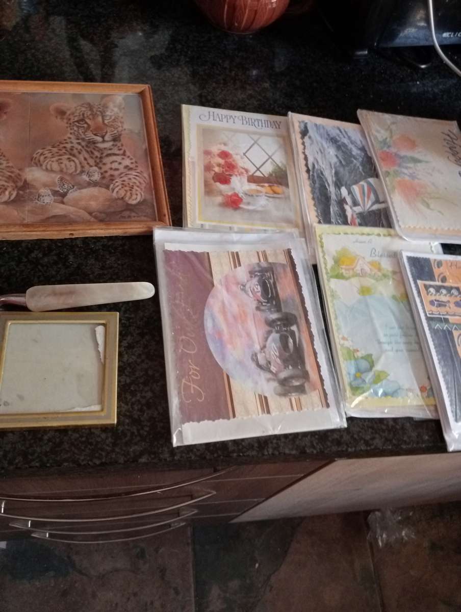 MIXED LOT VINTAGE ITEMS