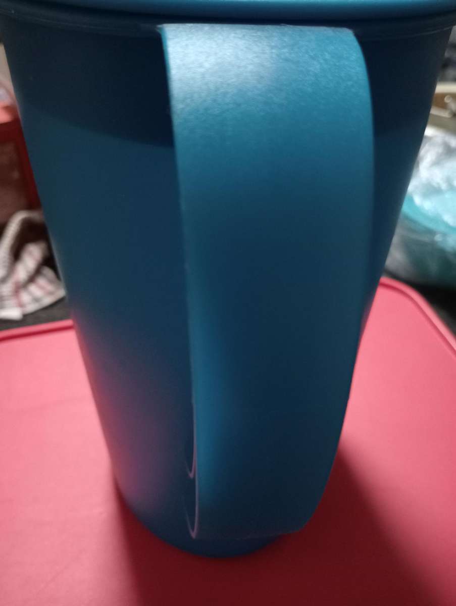 NEW 3.75 LITRE TUPPERWARE JUG
