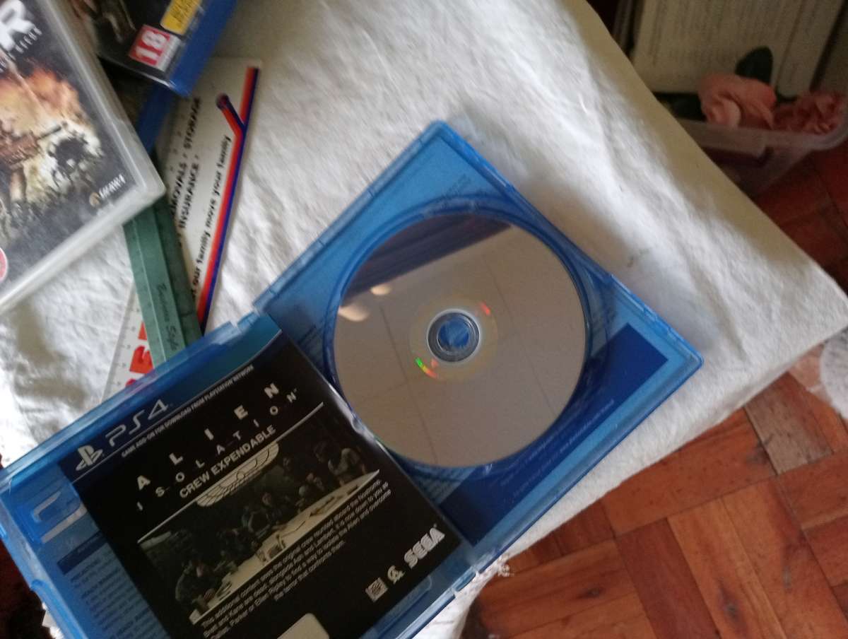 PLASTATION 4 ALIEN ISOLATION