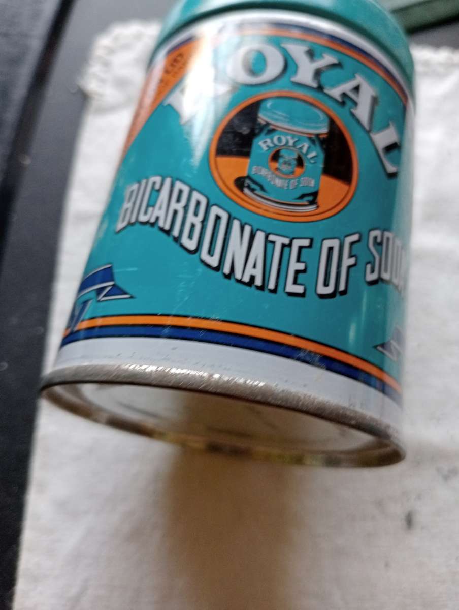 SCARCE ROYAL BAKING POWDER TIN