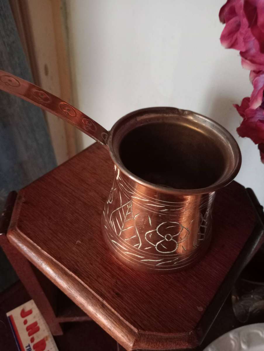 VINTAGE SMALL RED COPPER POT