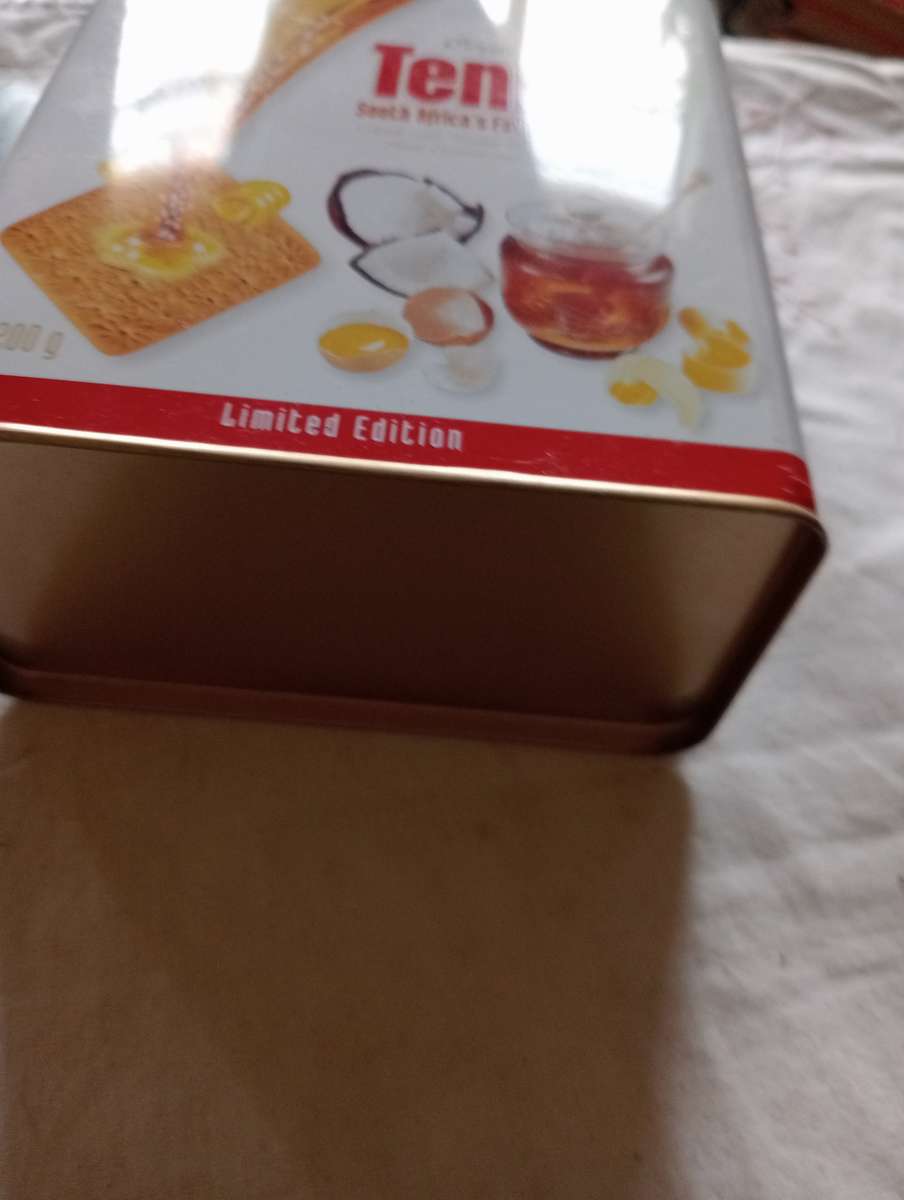 TENNIS BISCUITS LIMITED EDITION TIN