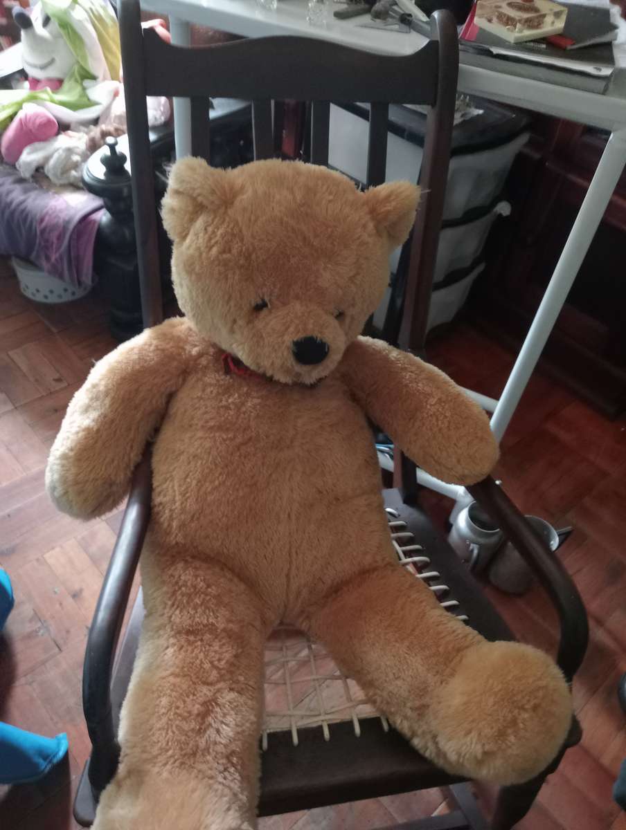 VINTAGE EXTRA LARGE BROWN STUFFED BEAR