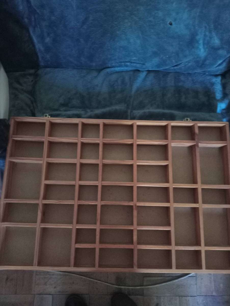 VINTAGE WOODEN  PRINTERS TRAY