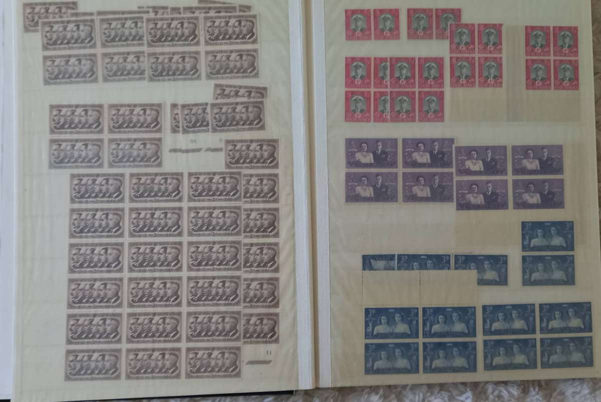 STOCKBOOK KEK 16 DOUBLE SIDED PAGES FILLED WITH MINT STAMPS