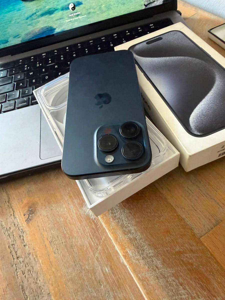 iPhone 15 Pro 256GB Excellent Condition + Box & Accessories