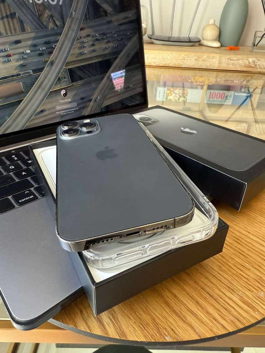 iPhone 13 Pro Max 128GB Space Grey + Box & Extras