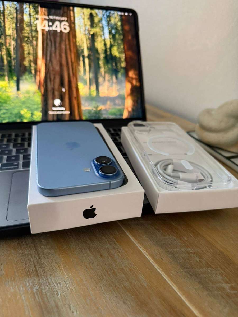 iPhone 17 (256GB) Mist Blue Color , Including  Charger and Extras