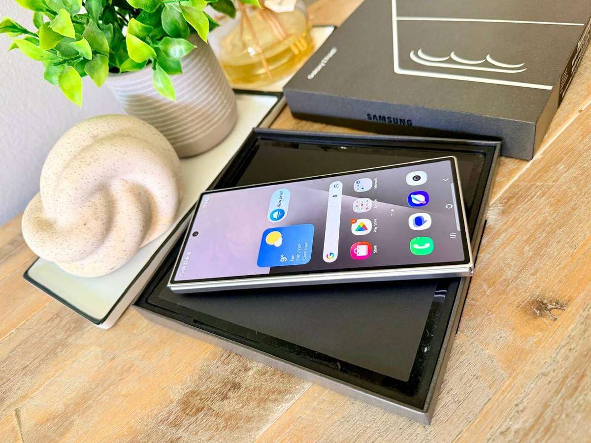 Samsung Galaxy Z Fold 7 (512GB) + Box