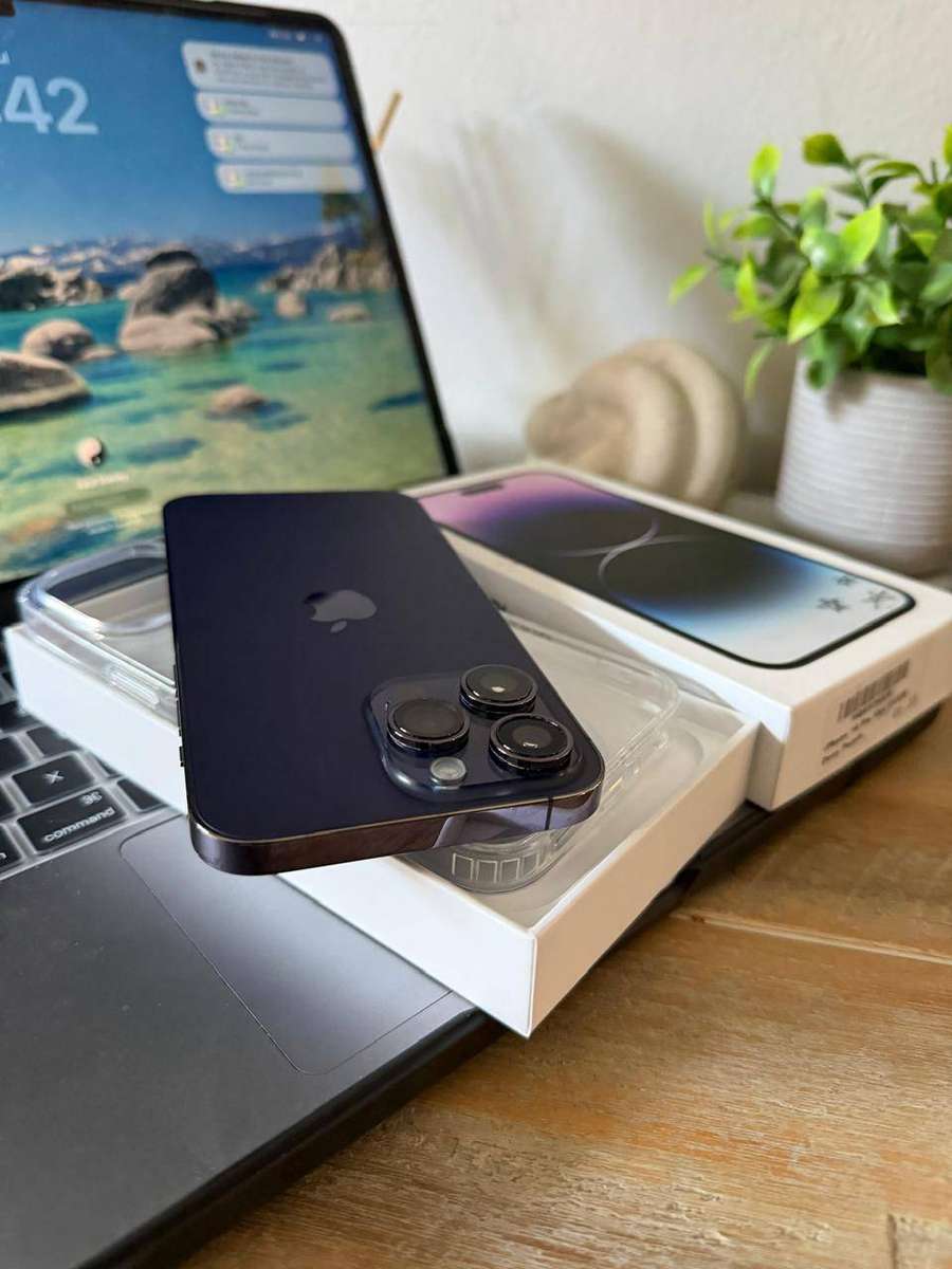 iPhone 14 Pro Max (512GB) Deep Purple *EXCELLENT CONDITION* + Complementary Screen Protector & Case