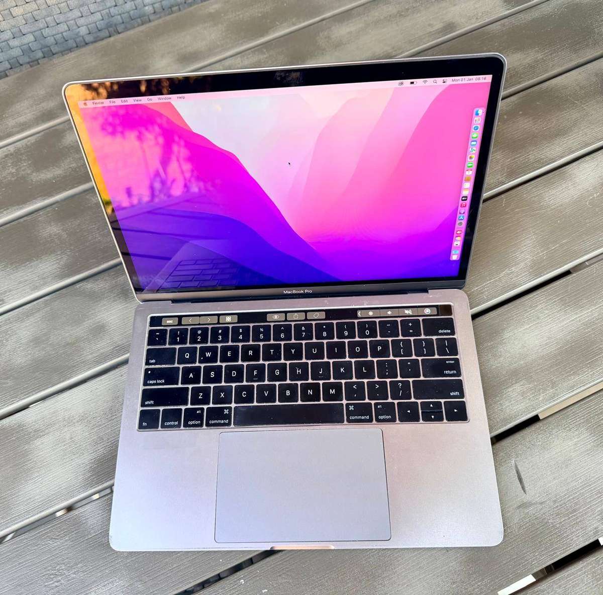 MacBook Pro Touch Bar 13.3 Inch Retina, 2016 (256GB)  Great Condition + Charger