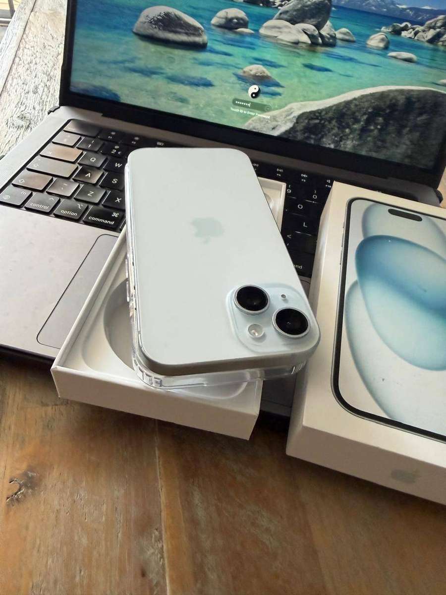 iPhone 15 (128GB) Excellent Condition + Box & Accessories