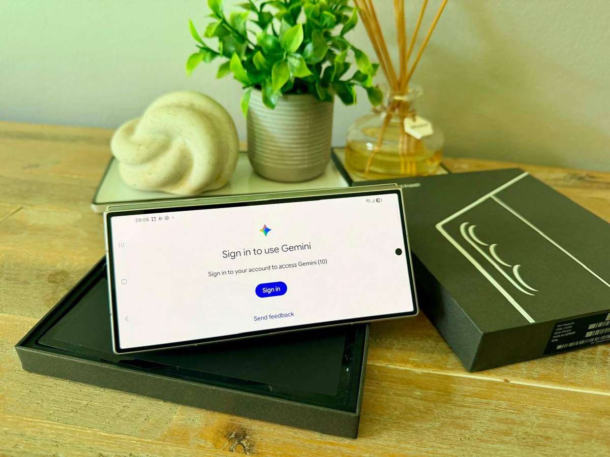 Samsung Galaxy Z Fold 7 (512GB) + Box