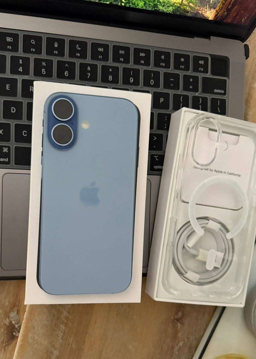 iPhone 17 (256GB) Mist Blue Color , Including  Charger and Extras