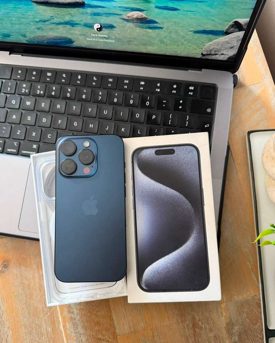 iPhone 15 Pro 256GB Excellent Condition + Box & Accessories