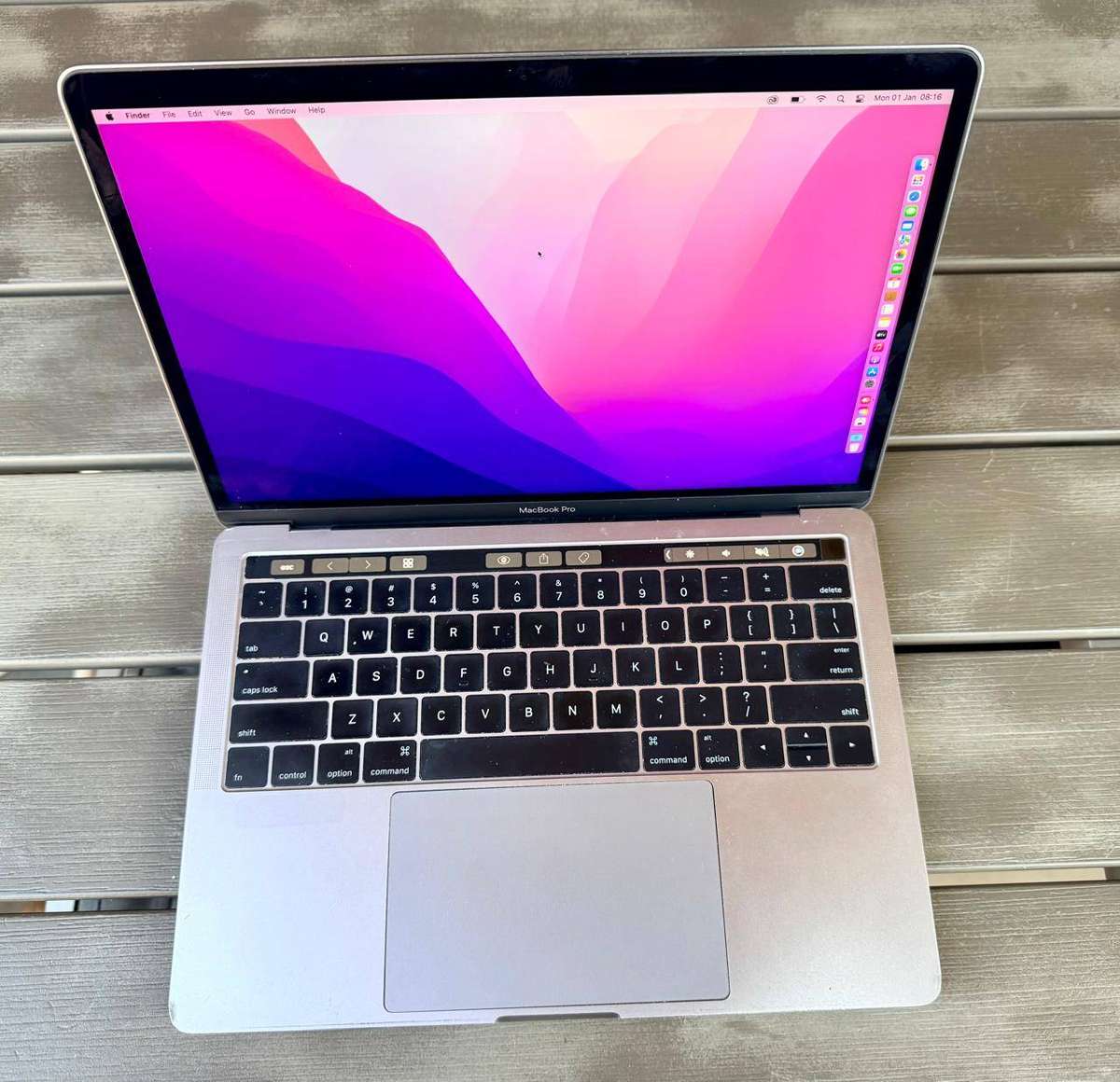 MacBook Pro Touch Bar 13.3 Inch Retina, 2016 (256GB)  Great Condition + Charger