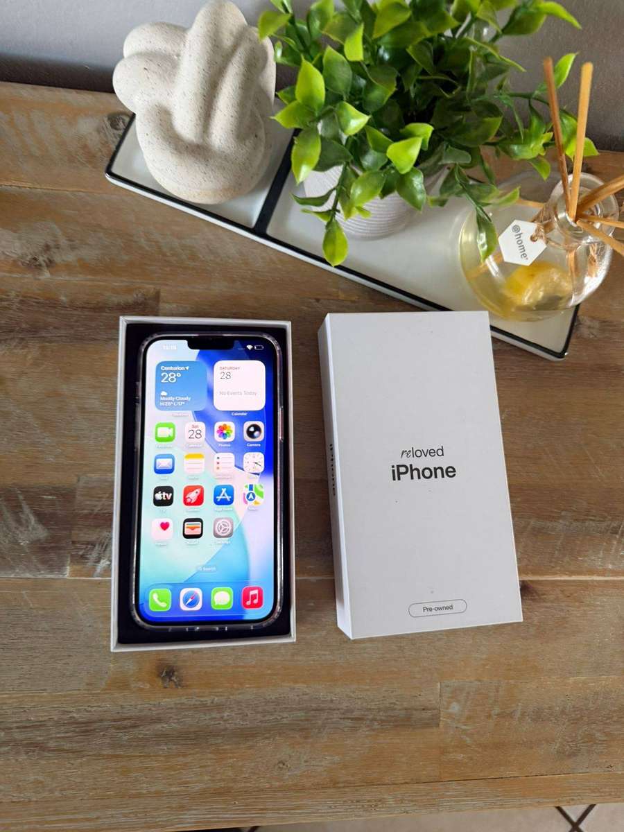 iPhone 14 (128GB) Excellent Condition + Box & Accessories