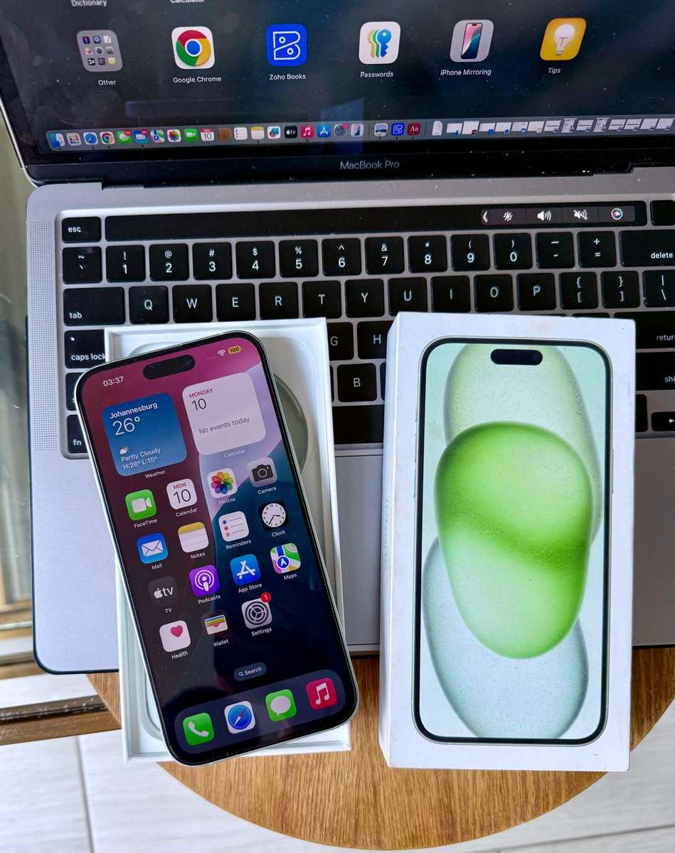 iPhone 15 Plus (128GB) Green * Excellent Pre-owned Condition * + Box & Extra accessories