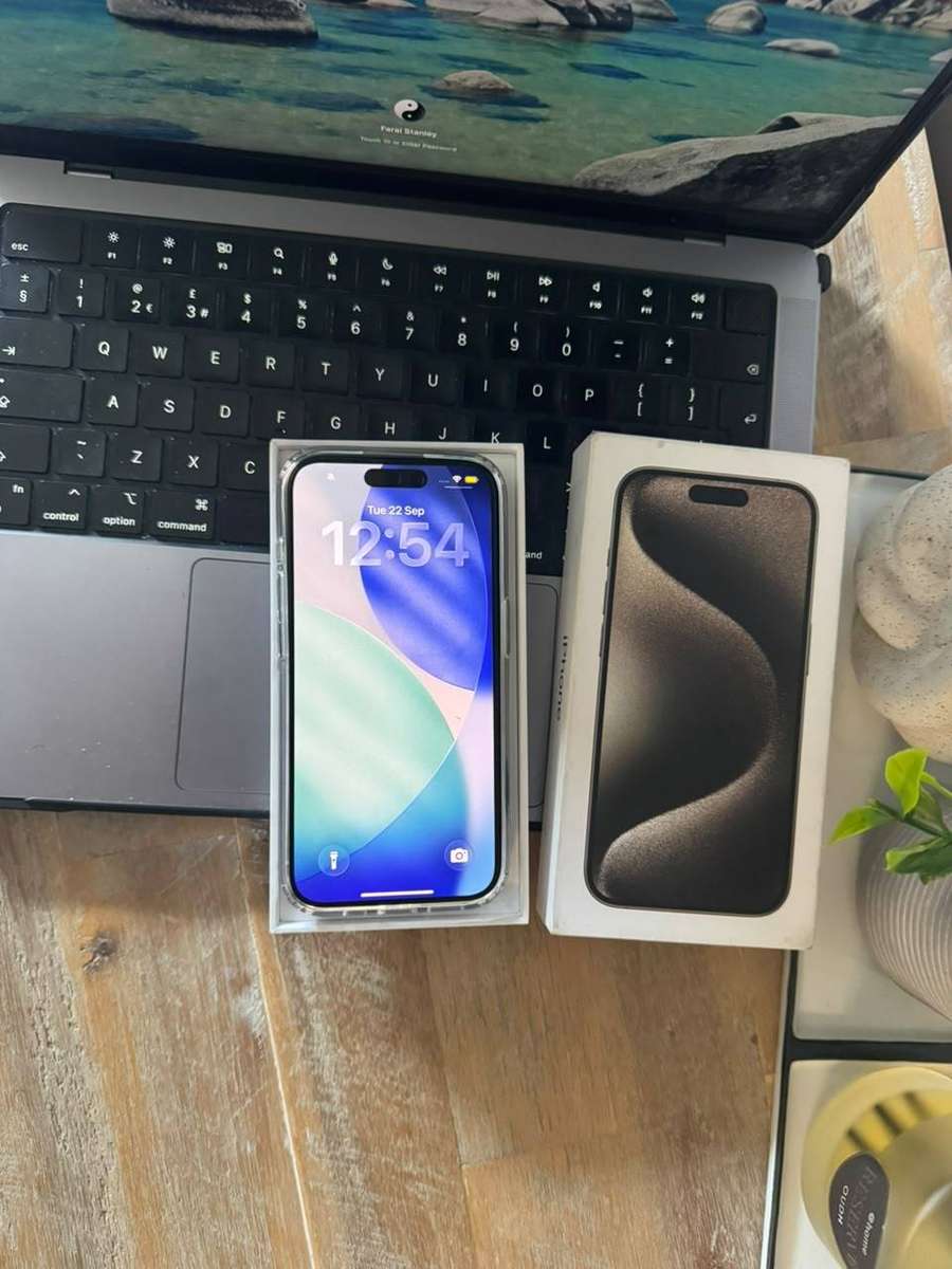 iPhone 15 Pro (128GB) Excellent Condition + Box & Accessories