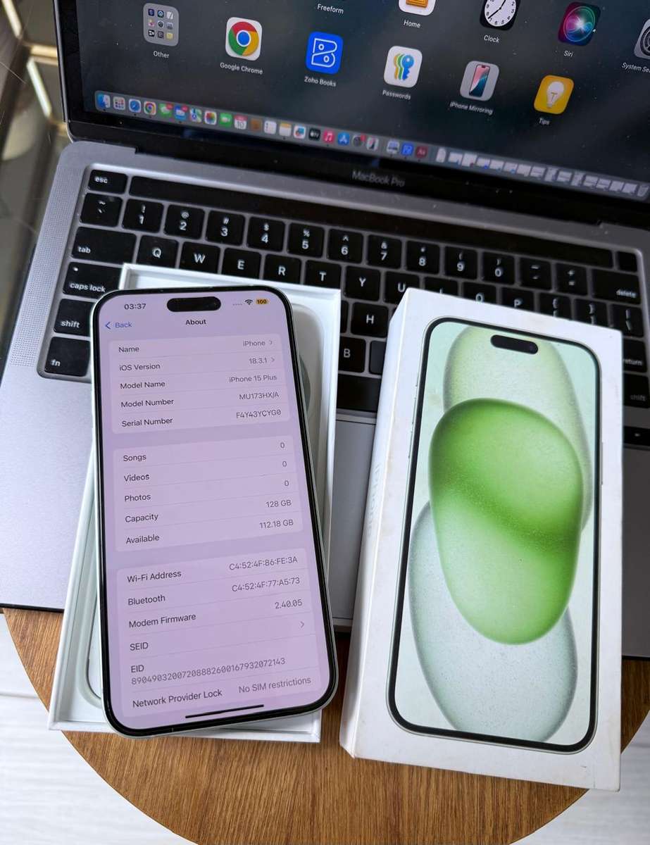 iPhone 15 Plus (128GB) Green * Excellent Pre-owned Condition * + Box & Extra accessories