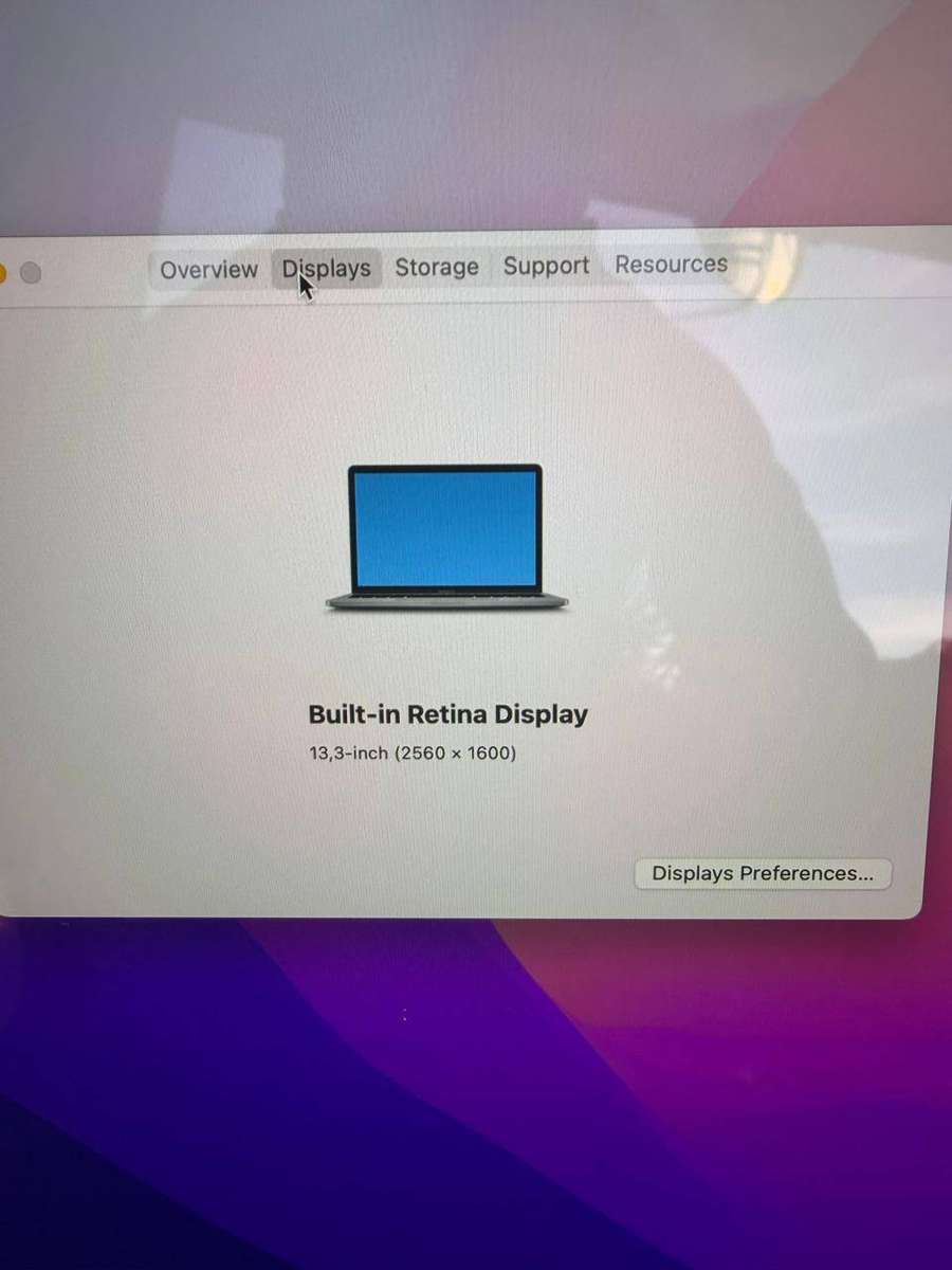 MacBook Pro Touch Bar 13.3 Inch Retina, 2016 (256GB)  Great Condition + Charger