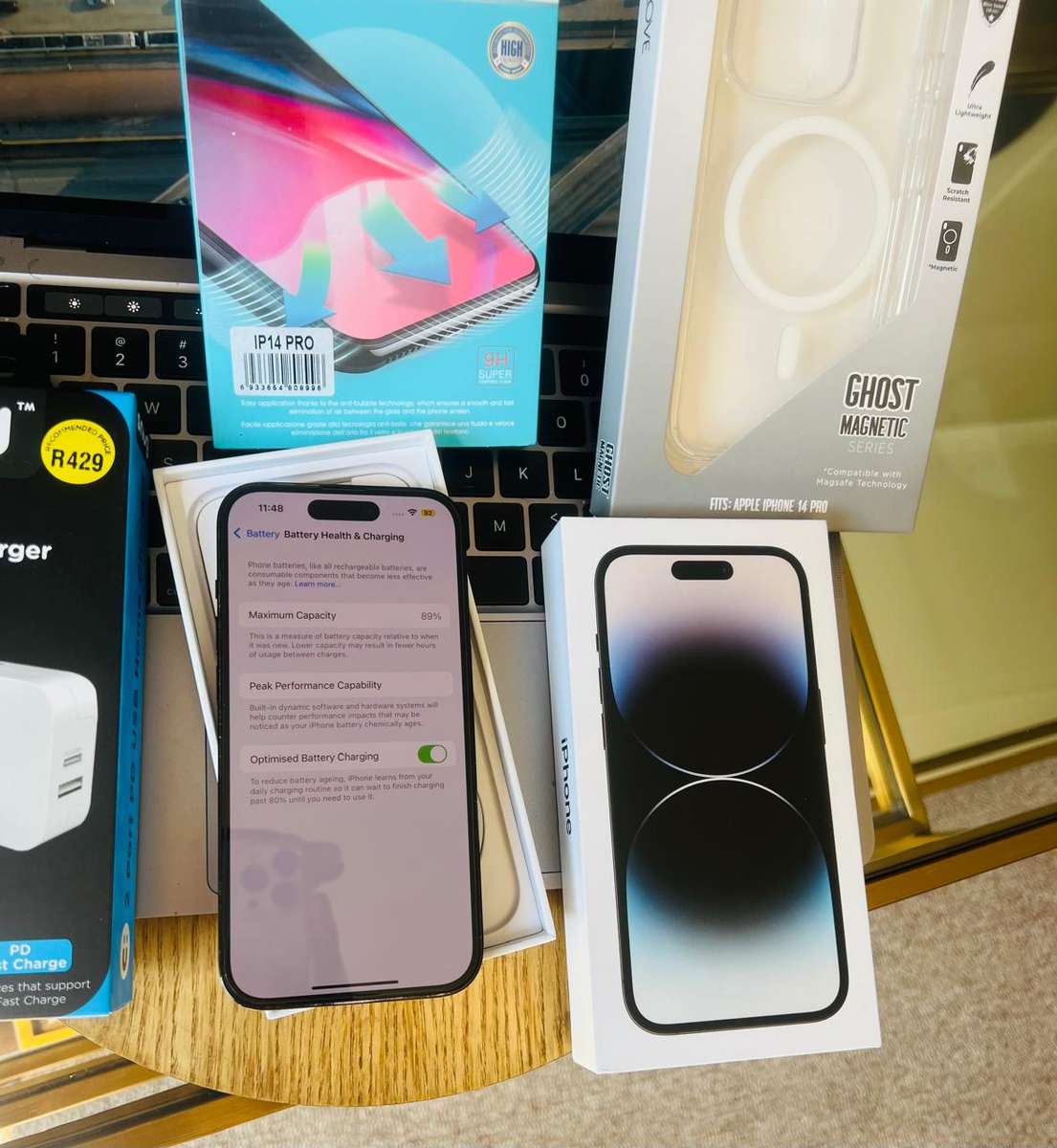 iPhone 14 Pro Space Black (128GB) Excellent Condition + Box & Accessories