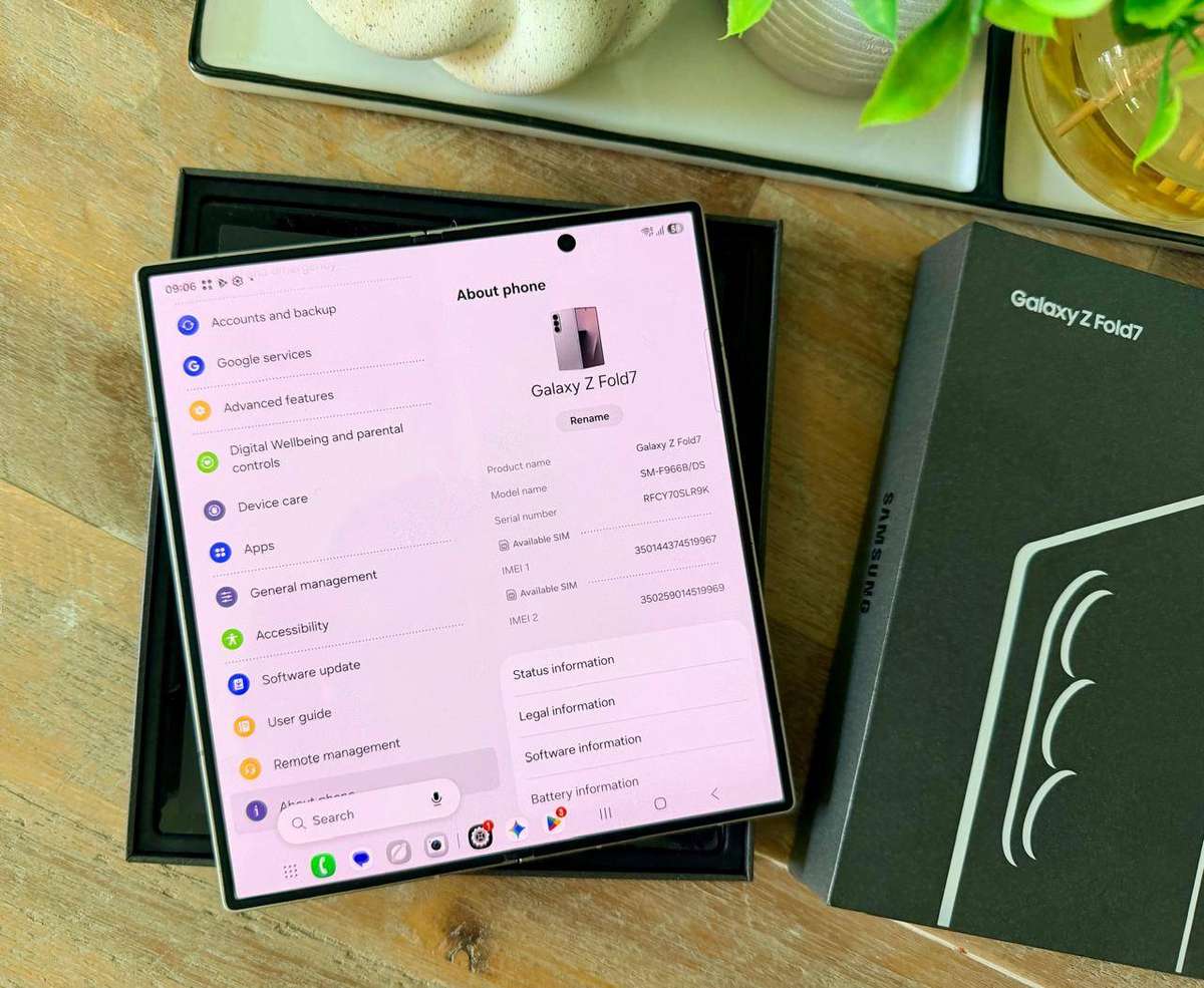 Samsung Galaxy Z Fold 7 (512GB) + Box