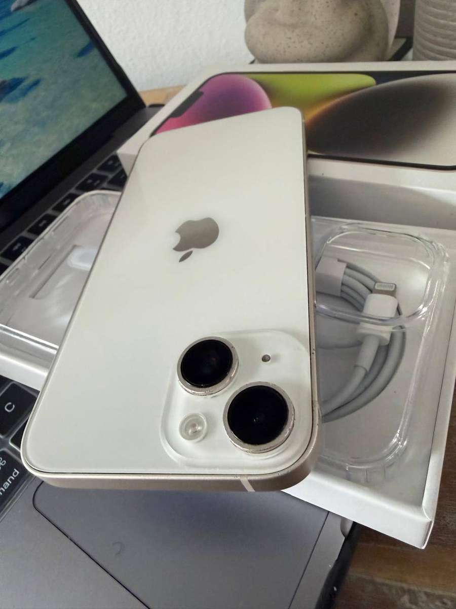 iPhone 14 Plus (128GB) Excellent Condition + Box & Accessories