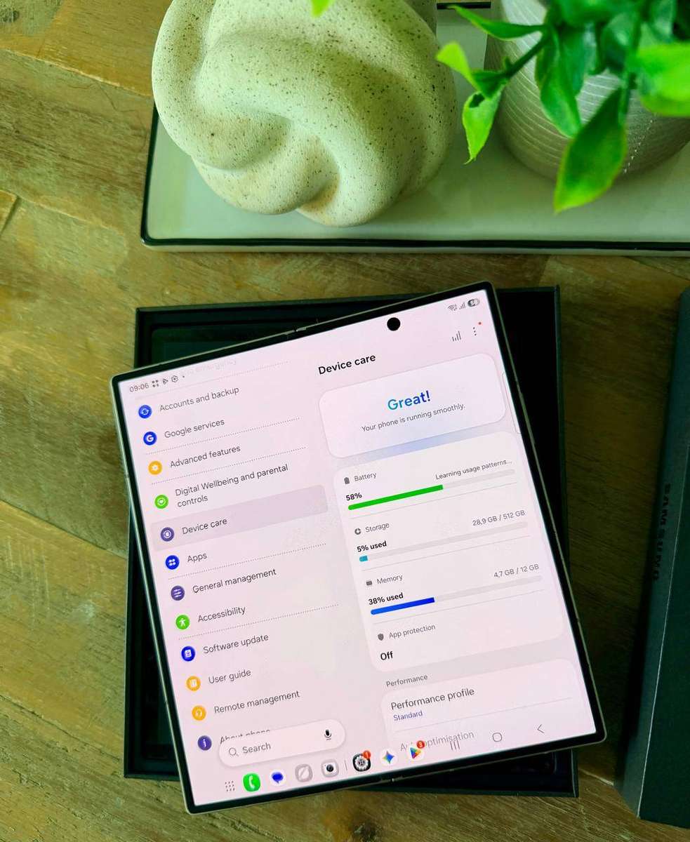 Samsung Galaxy Z Fold 7 (512GB) + Box