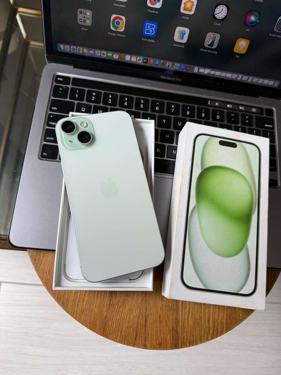 iPhone 15 Plus (128GB) Green * Excellent Pre-owned Condition * + Box & Extra accessories
