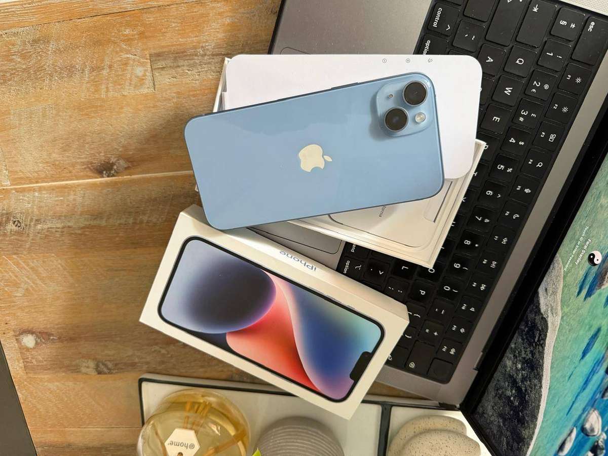 iPhone 14 Plus (128GB) + Box & Accessories