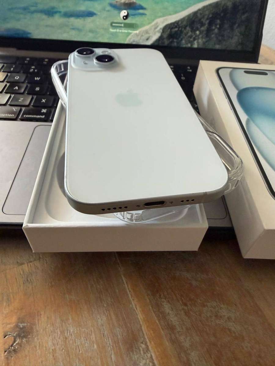 iPhone 15 (128GB) Excellent Condition + Box & Accessories