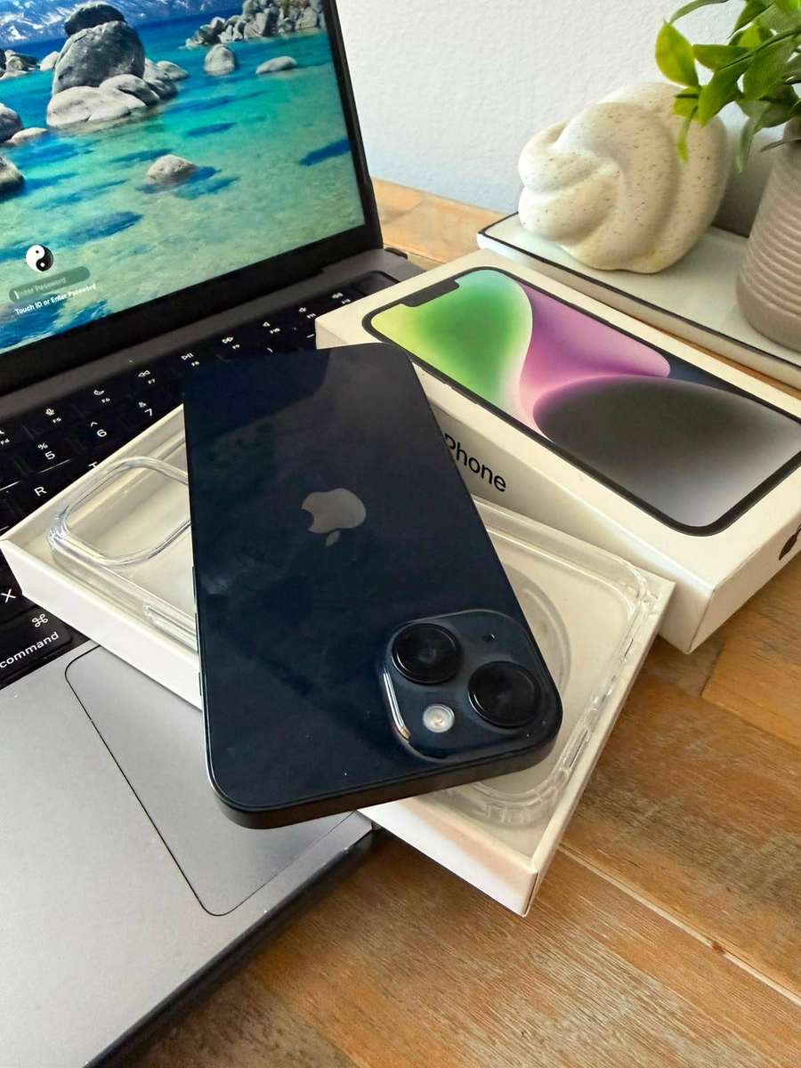 iPhone 14 (128GB) Open Box + Box, Charger & Extras