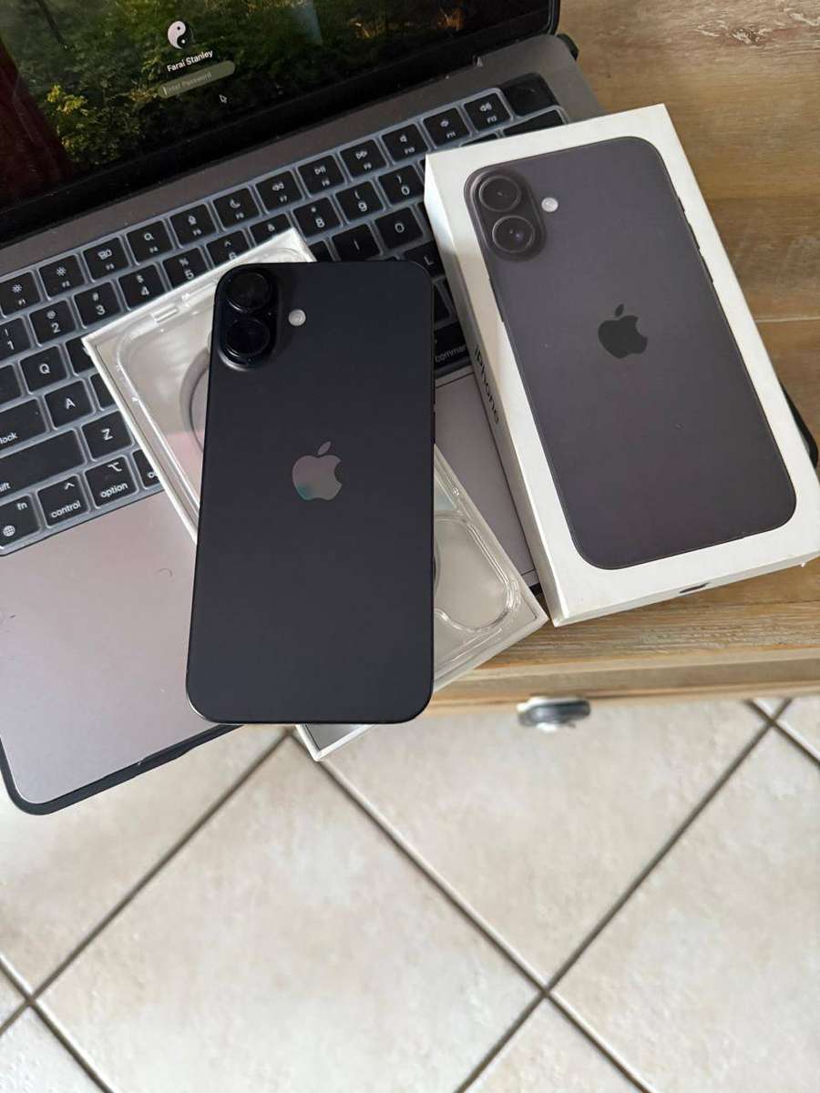 iPhone 16 (128GB) Excellent Condition, Like New + Box, Charger & Accessories