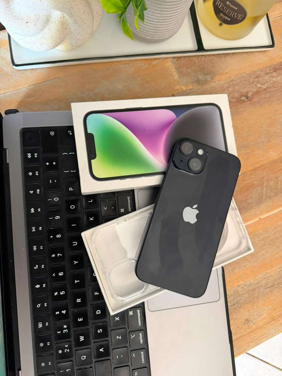 iPhone 14 (128GB) Open Box + Box, Charger & Extras