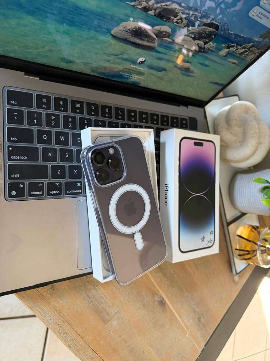 iPhone 14 Pro Max (512GB) Deep Purple *EXCELLENT CONDITION* + Complementary Screen Protector & Case